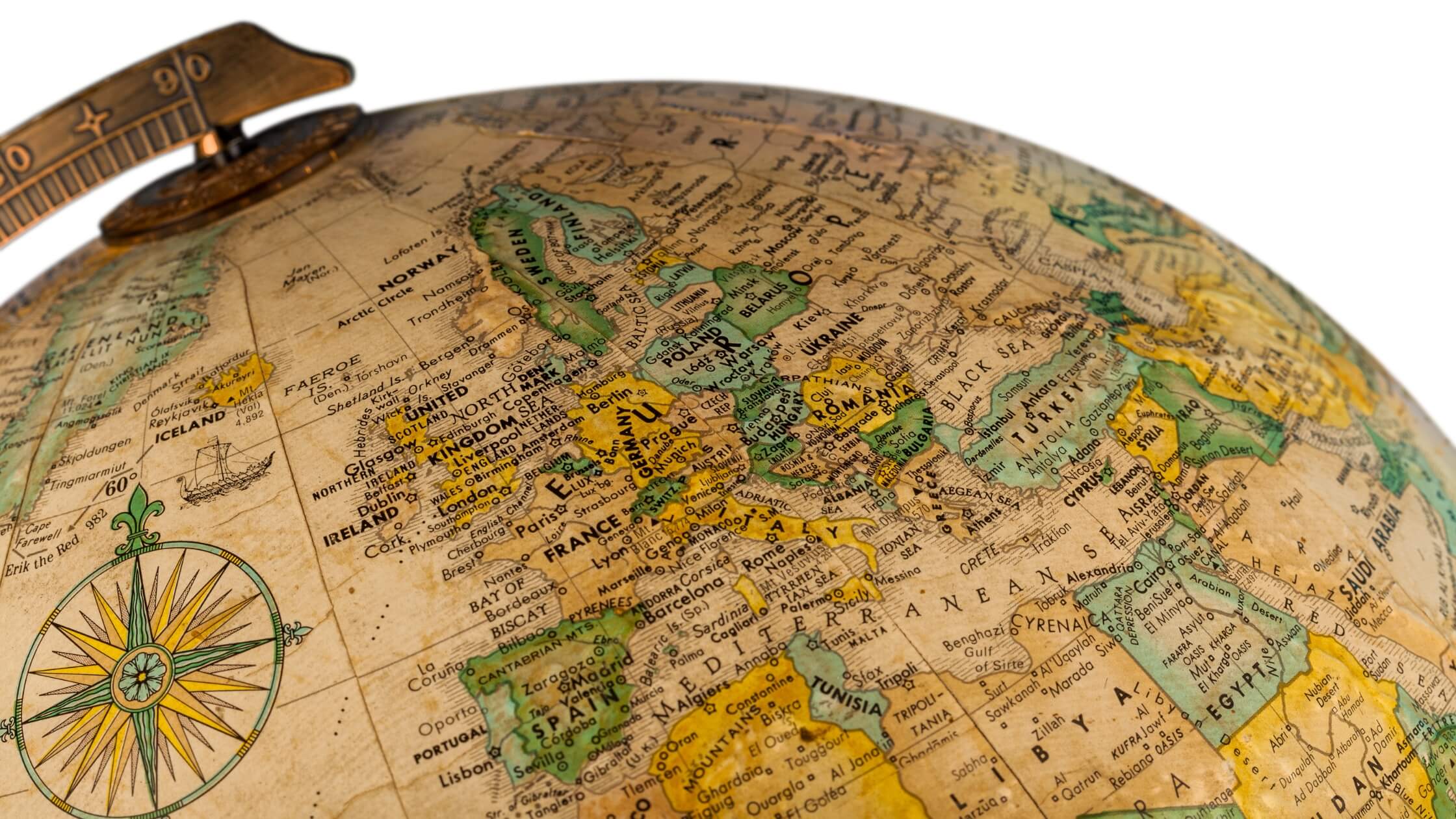 Karte von Europa mit markierten Kraftorten wie Stonehenge zeigt Wurzeln der europäischen Geomantie