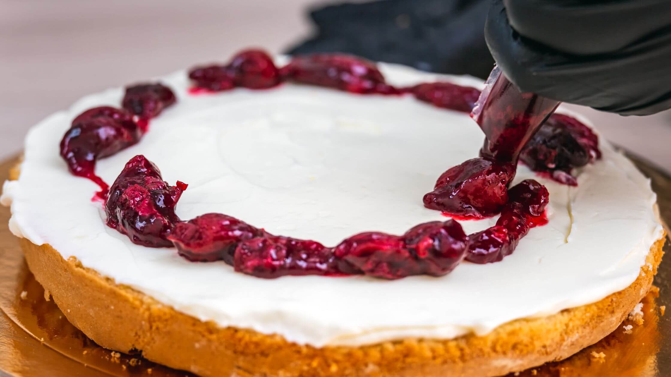 Lughnasadh feiern Rituale Kräuter und Rezepte 6 lughnasadh beeren schuessel saisonal 2